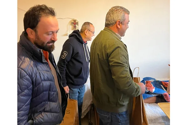 Micro Epsilon Team Celebrates Christmas 2022 with the Elderly