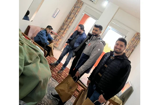 Micro Epsilon Team Celebrates Christmas 2022 with the Elderly
