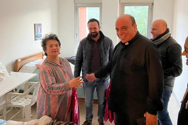 Micro Epsilon Team Celebrates Christmas 2022 with the Elderly