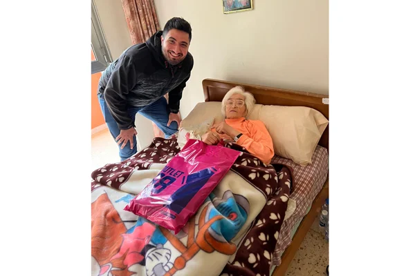 Micro Epsilon Team Celebrates Christmas 2022 with the Elderly