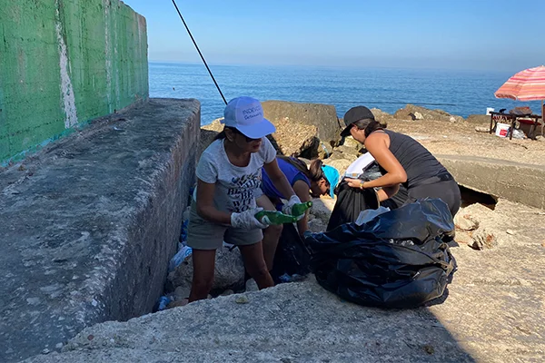 INDEVCO Cleans the Amchit Shore to Contribute to a Healthier Ecosystem